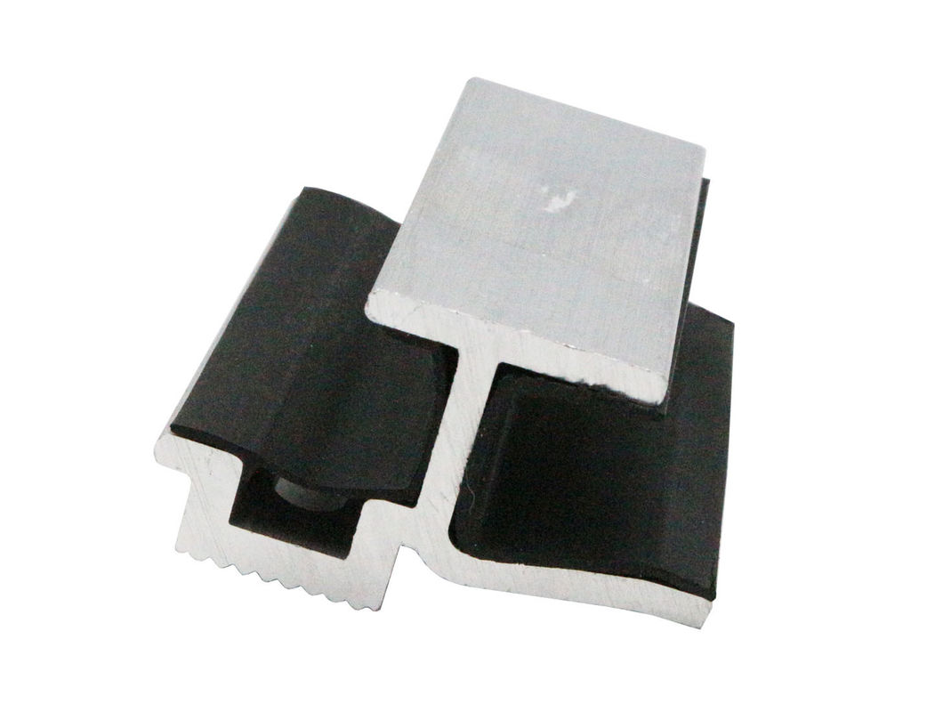 Accesorios colgantes de pared de cortina de aluminio Instalación fácil con bajo impacto ambiental